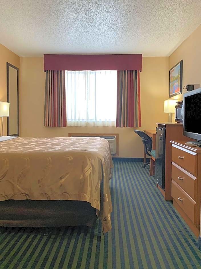 Quality Inn Ottawa near Starved Rock State Park