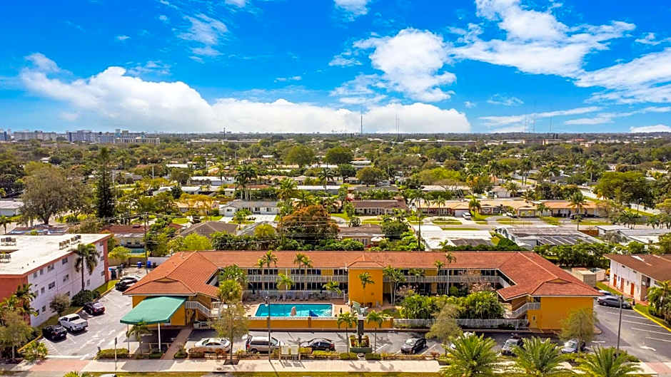 Quality Inn & Suites Airport/Cruise Port Hollywood