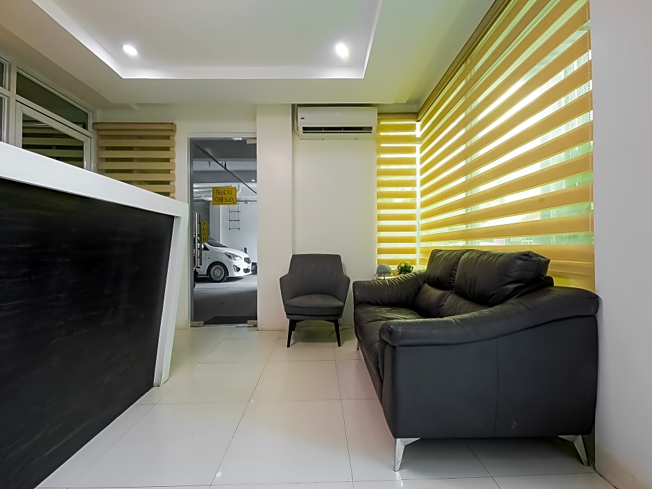 Vaccinated Staff - OYO 862 Jqv Hotel