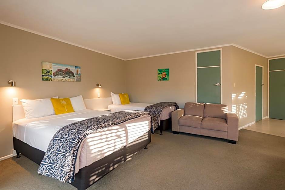 Averill Court Motel