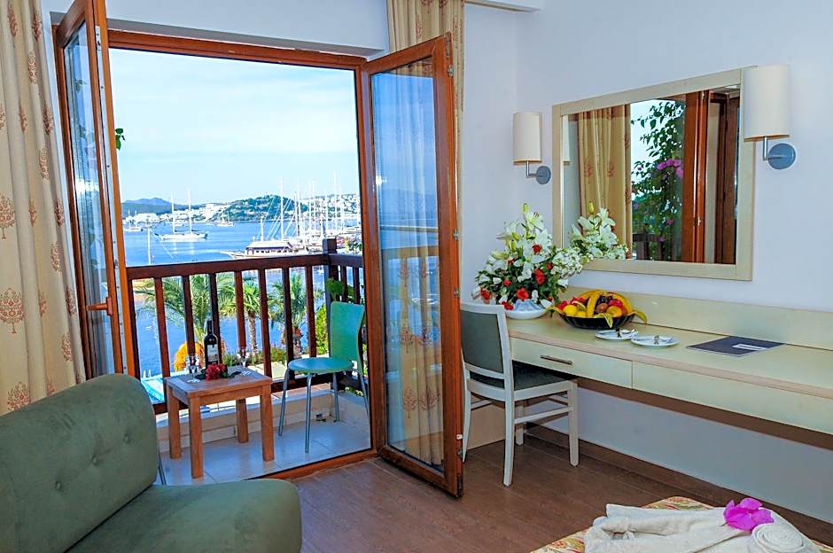 Photo 1 of 6 of Standard, Sea View