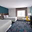 La Quinta Inn & Suites by Wyndham Greensboro