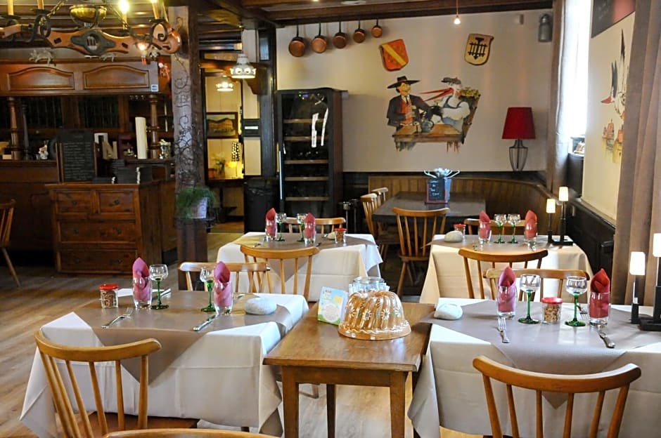 A la Maison Rouge Hotel & Restaurant