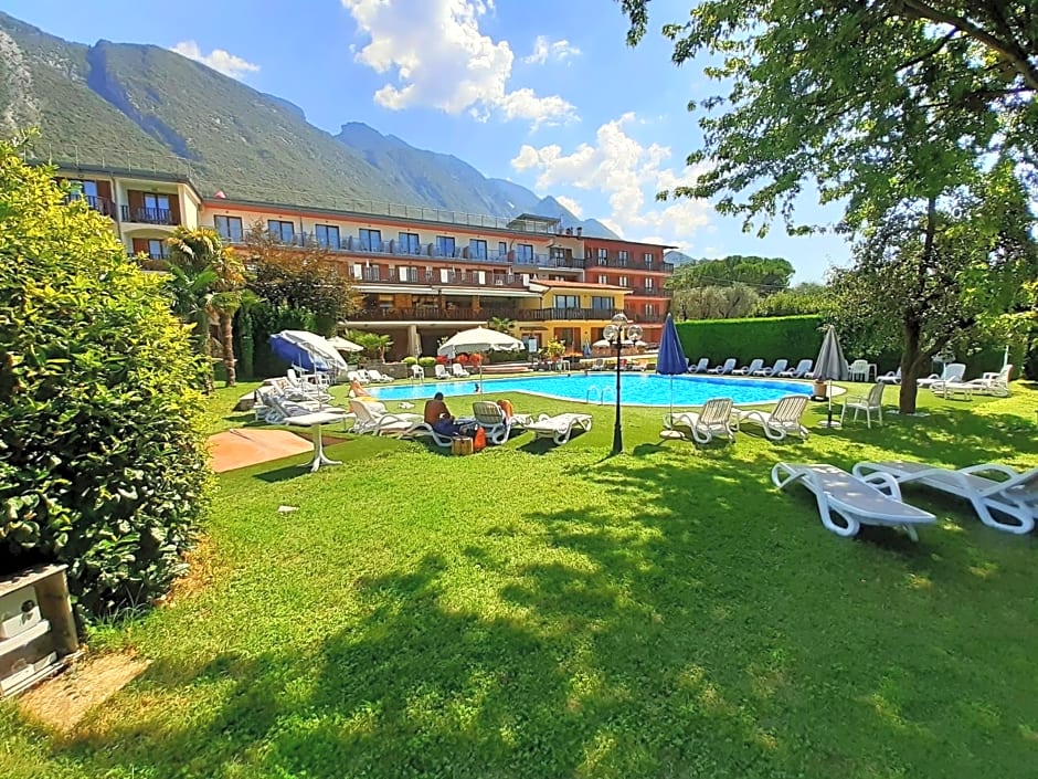 Park Hotel Val Di Monte ***S