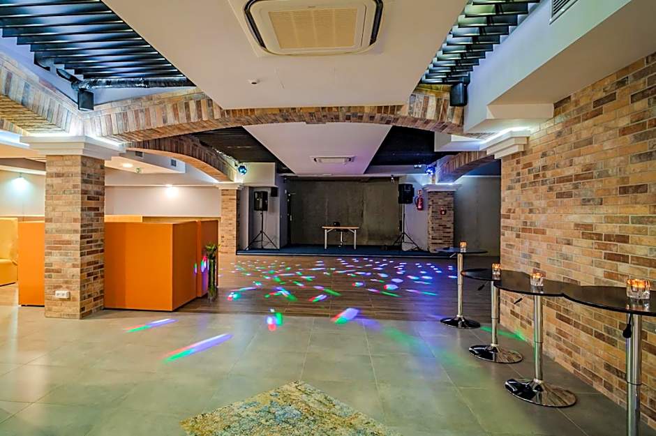Hotel Paryski Art & Business Zakopane - Basen Jacuzzi Sauna Małpi Gaj