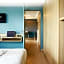 Theorie Hotel Sukhumvit 107 by SLH