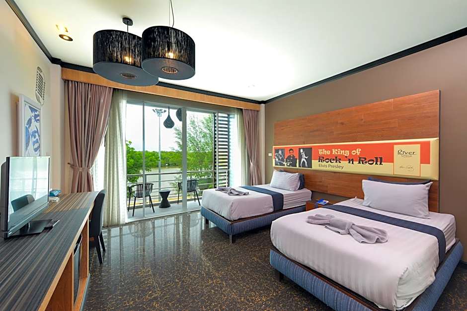The River Scene Hotel