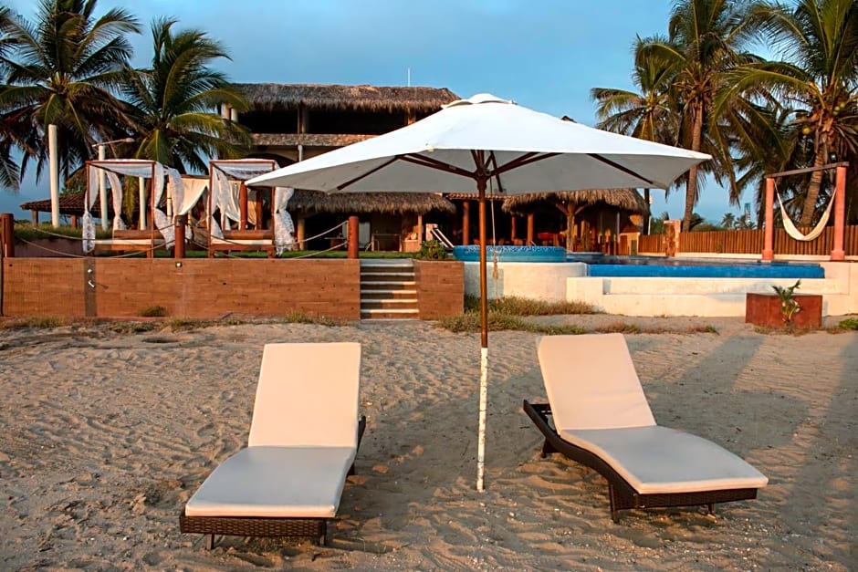 Hotel Villas Punta Blanca