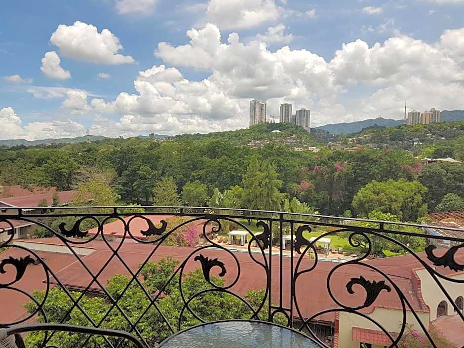 Sophia Suites Residence Hotel