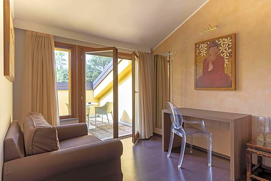 Photo 1 of 7 of Junior Suite