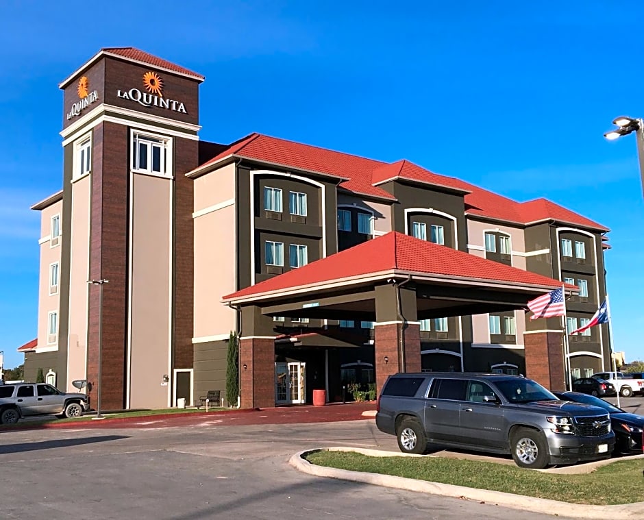 La Quinta Inn & Suites by Wyndham Brownwood