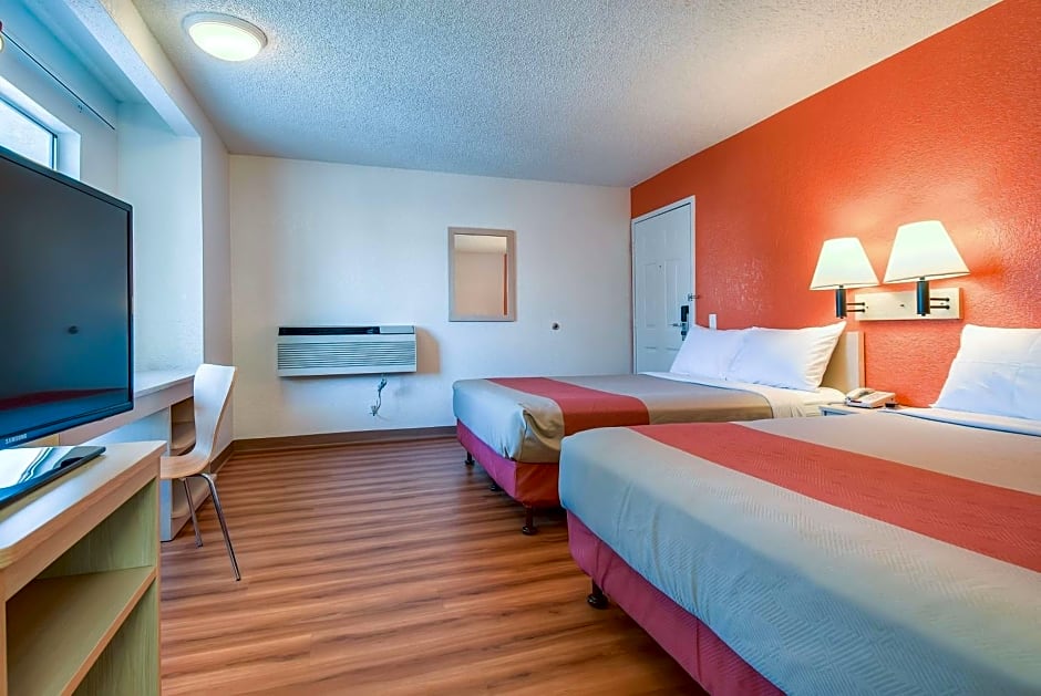 Motel 6-Rowland Heights, CA - Los Angeles - Pomona