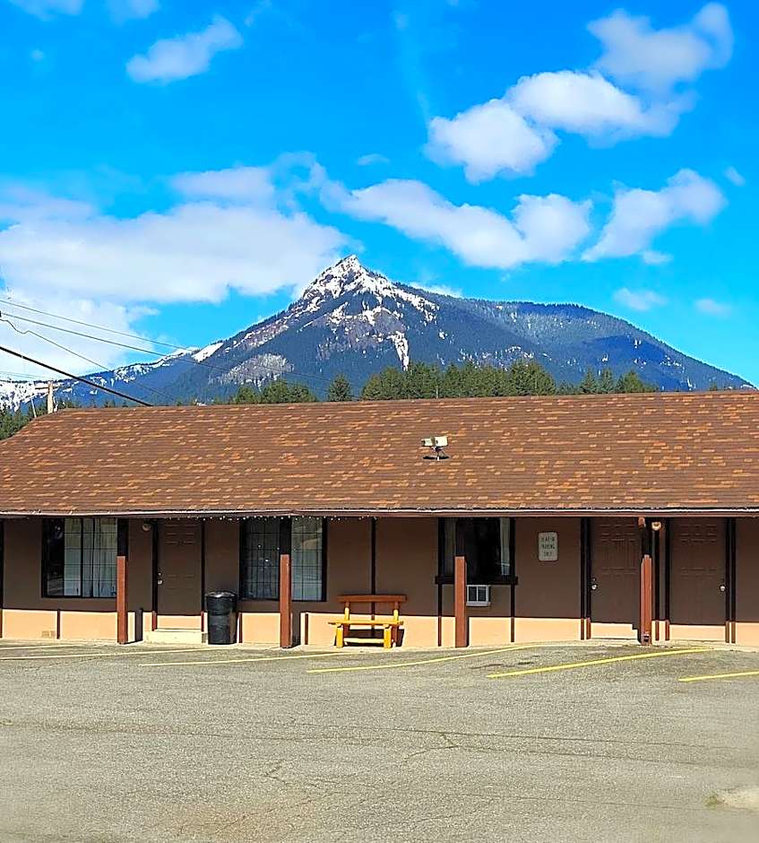 Packwood Inn