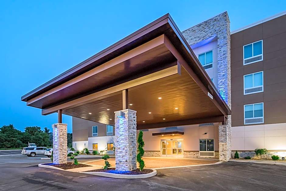 Holiday Inn Express and Suites- South Bend Casino By IHG