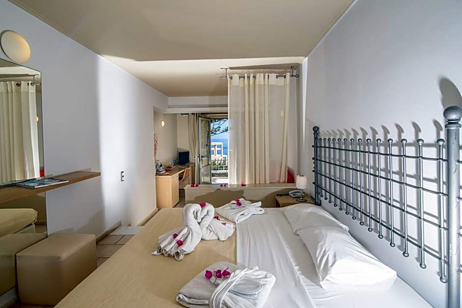 Antinea Suites Hotel & Spa