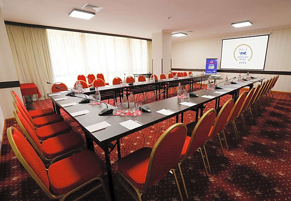 Ani Plaza Hotel
