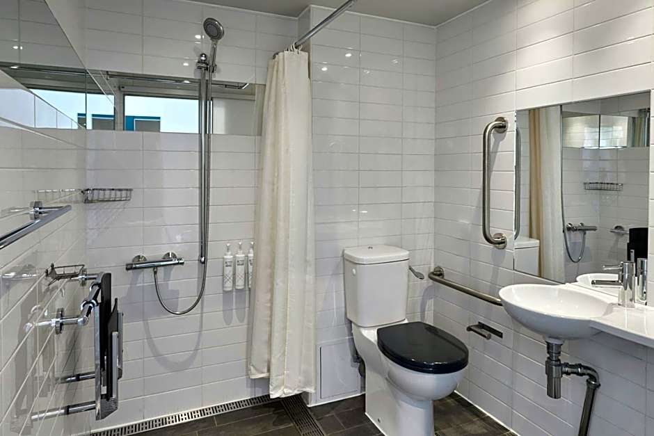 Four Points Flex by Sheraton Cardiff