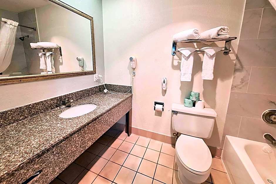 Travelodge by Wyndham Indianapolis Speedway