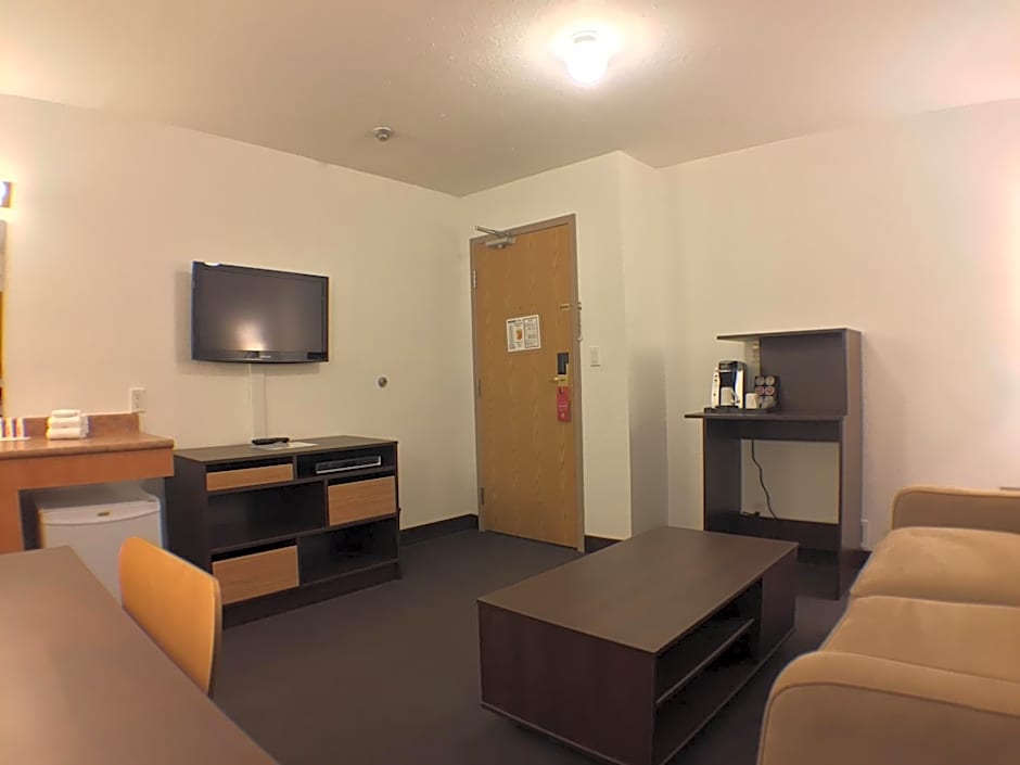 Super 8 by Wyndham Kenora