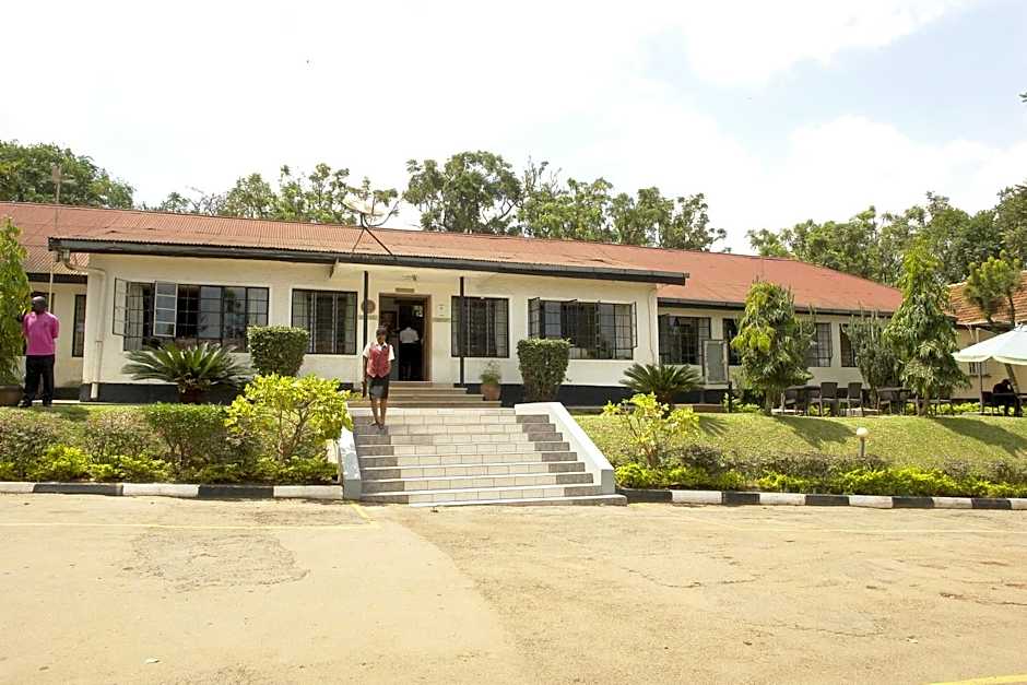 MAKERERE UNIVERSITY GUEST HOUSE