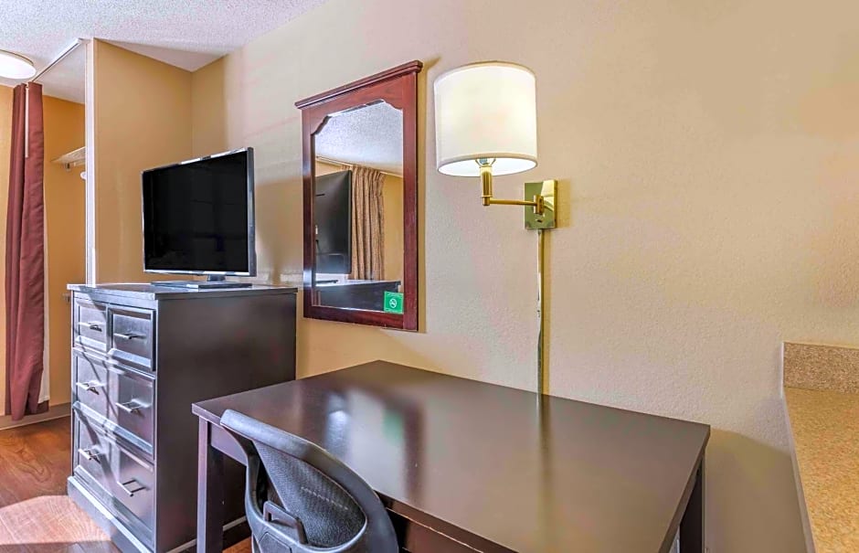 Extended Stay America Suites - Minneapolis - Maple Grove