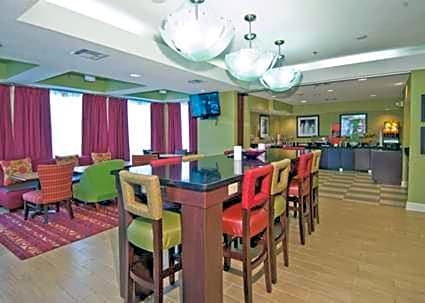 Hampton Inn Jackson Pearl Intrntl Airport