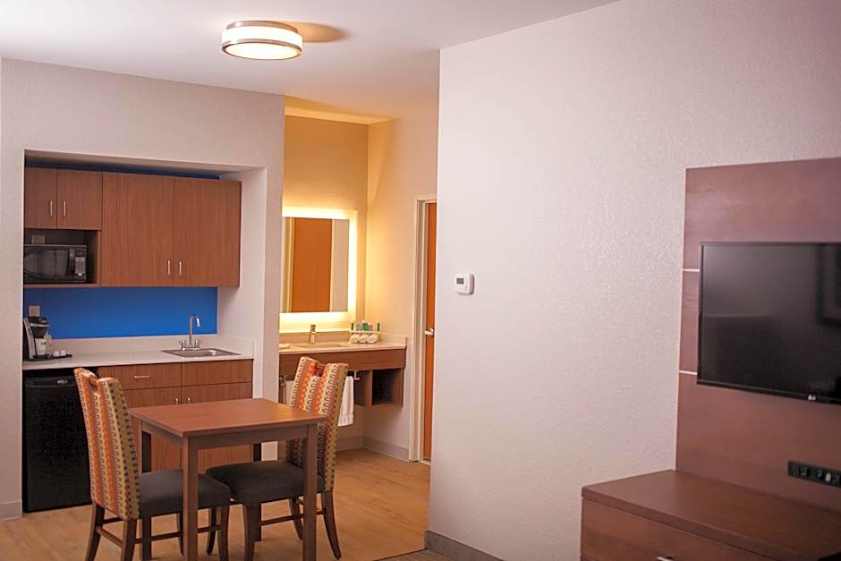 Photo 1 of 3 of 1 King Bed Suite