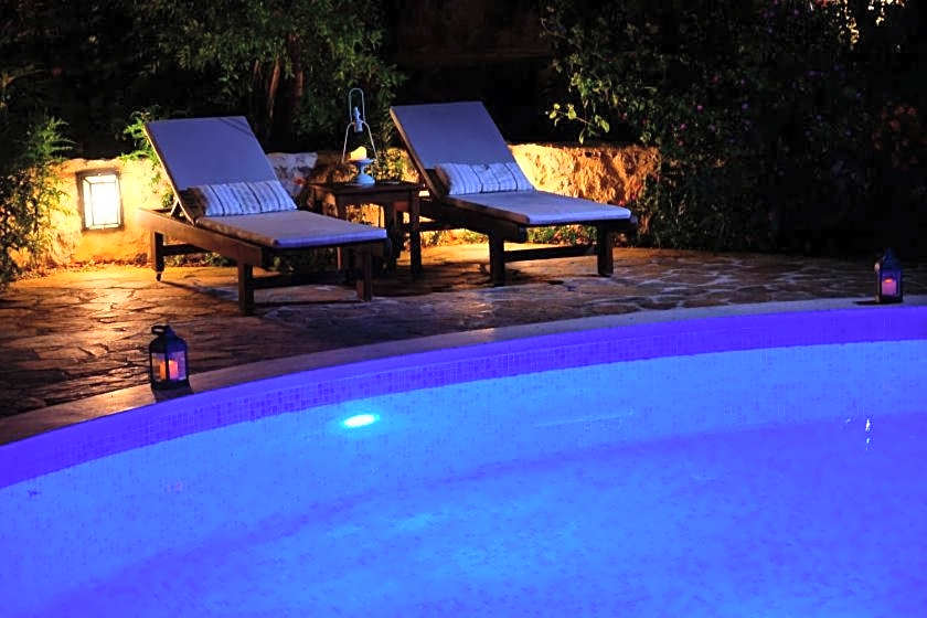 Mandarin & Mango Boutique Hotel