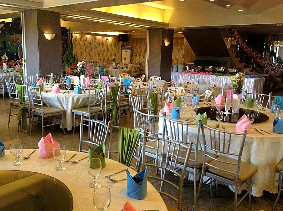 Star Plaza Hotel
