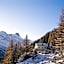 Waldhotel Fletschhorn Panoramic Retreat in Saas Fee