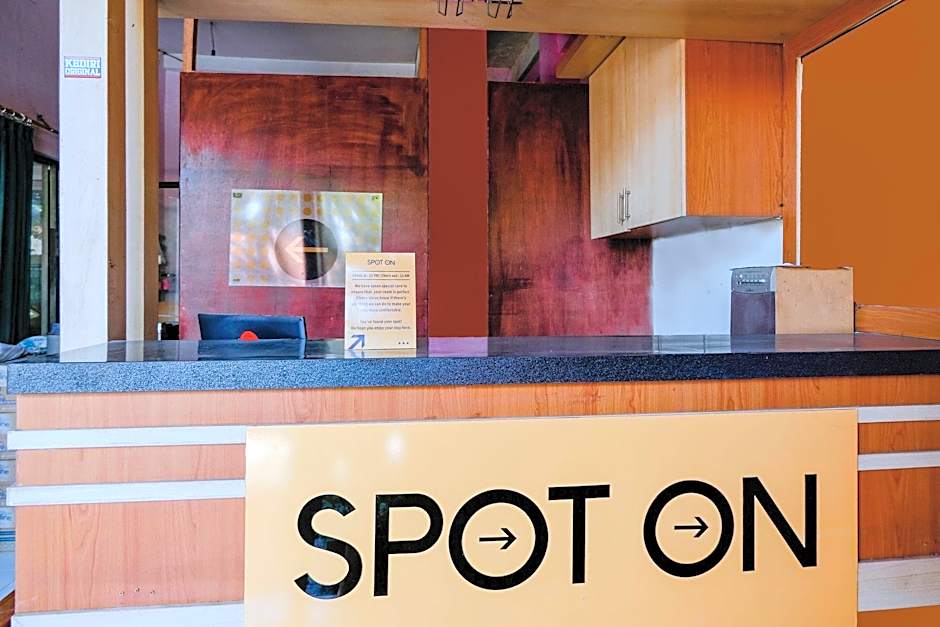 SPOT ON 1759 Family Residence