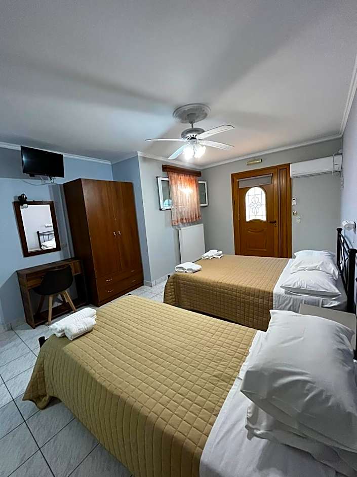 Nikos Studios and Apartments