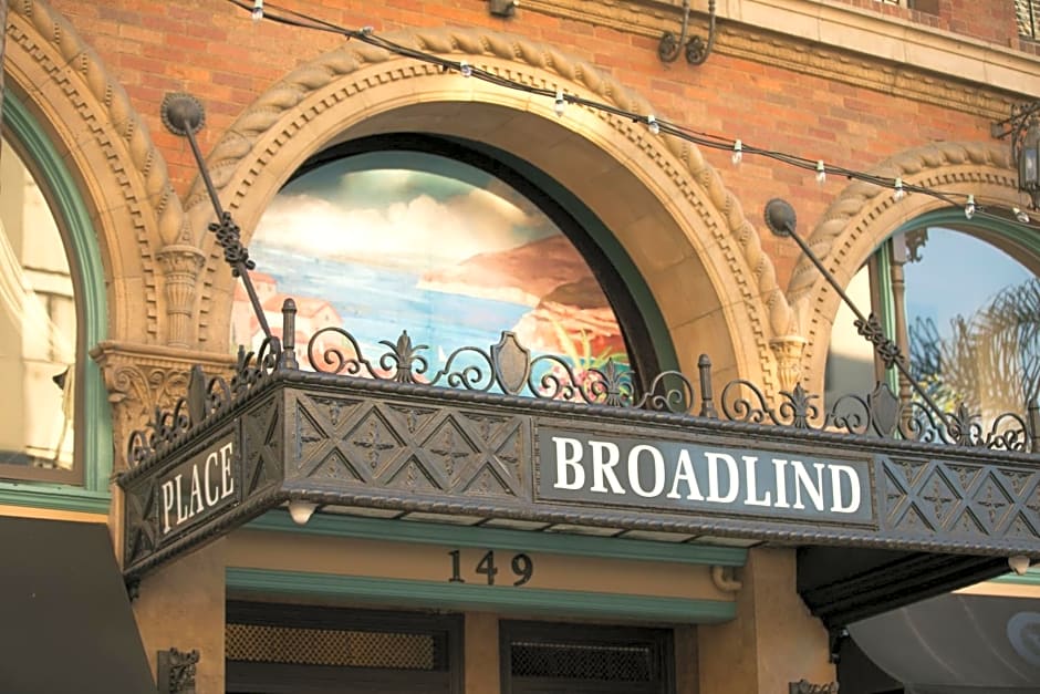 Broadlind Hotel