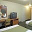 Microtel Inn & Suites by Wyndham Eagle River/Anchorage Are