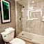 DoubleTree By Hilton Guest Suites & Conf. Center Chicago Downers Grove