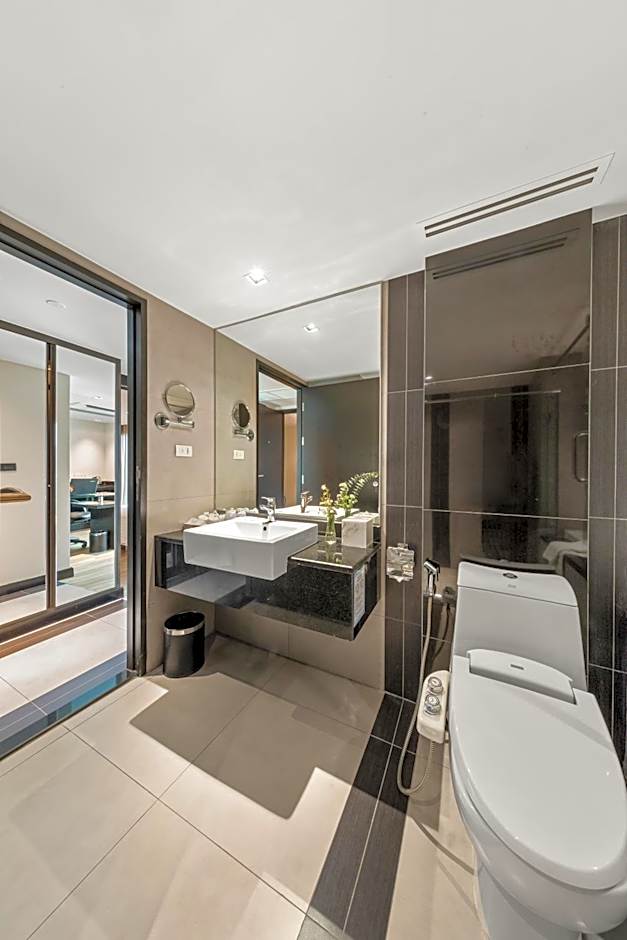 The Mandison Bangkok - Formerly Golden Tulip Mandison Suites