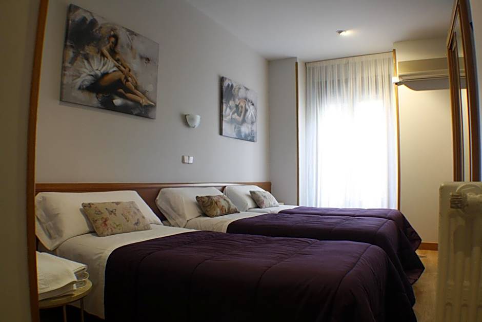 Hostal Santa Cruz