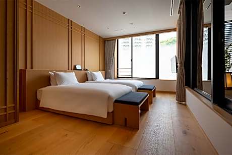 Hillside Suite