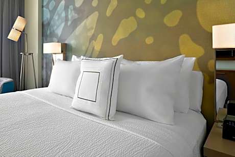 Suite with Two King Beds, Roll-In Shower and Sofa Bed - Mobility Access/Hearing Accessible
