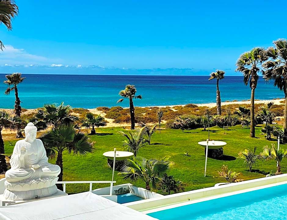 Hotel LIVVO Budha Beach
