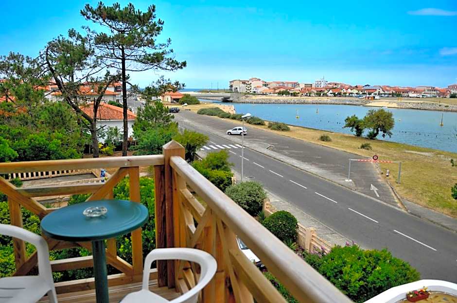 Single Fin Hotel & Lodge