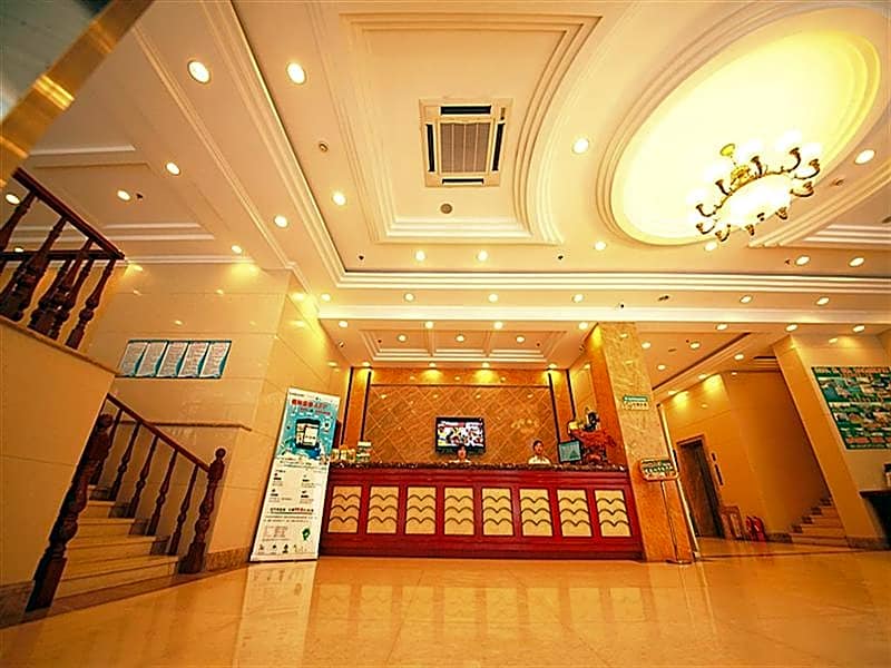 GreenTree Inn Liaoning Dalian Railway Station South Shengli Square Express Hotel