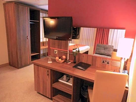 Ramada Hounslow - Heathrow East