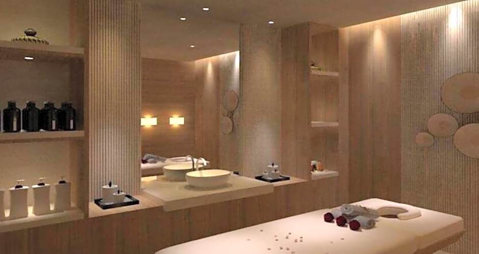 Louis Kienne Hotel Cikarang