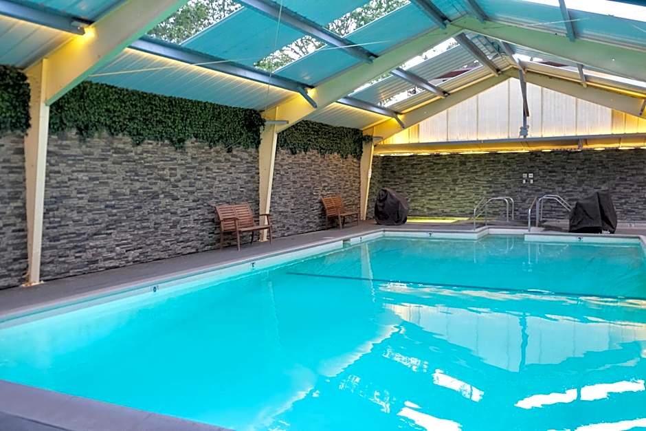 Golden Haven Hot Springs