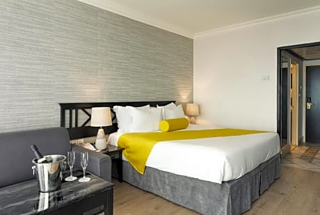 Deluxe Double or Twin Room with Sea View (Adults Only)