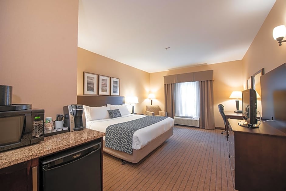 Photo 1 of 18 of King Room - Disability Access