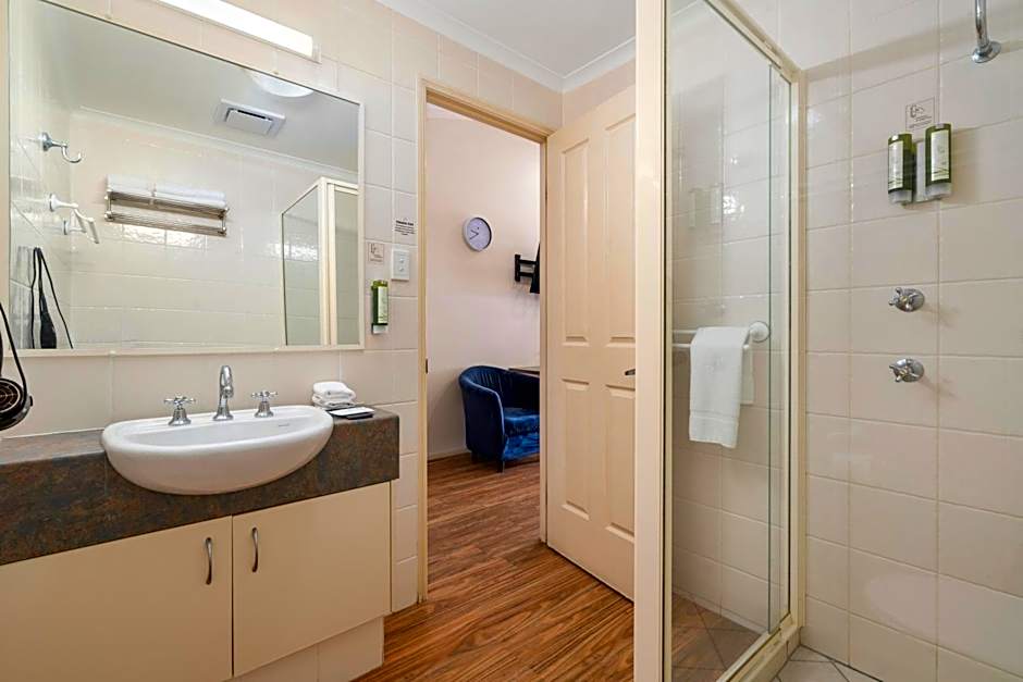 Caboolture Central Motor Inn, Sure Stay Collection by BW