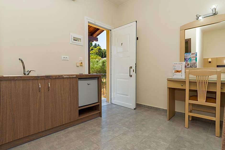 Rose Club Apartments