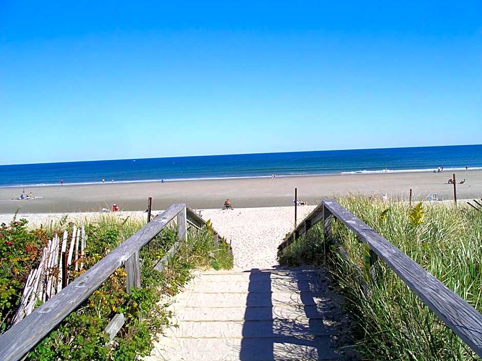 Ogunquit Hotel and Suites